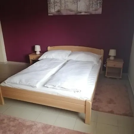 Varga Vendeghaz Balatonbereny Apartmán